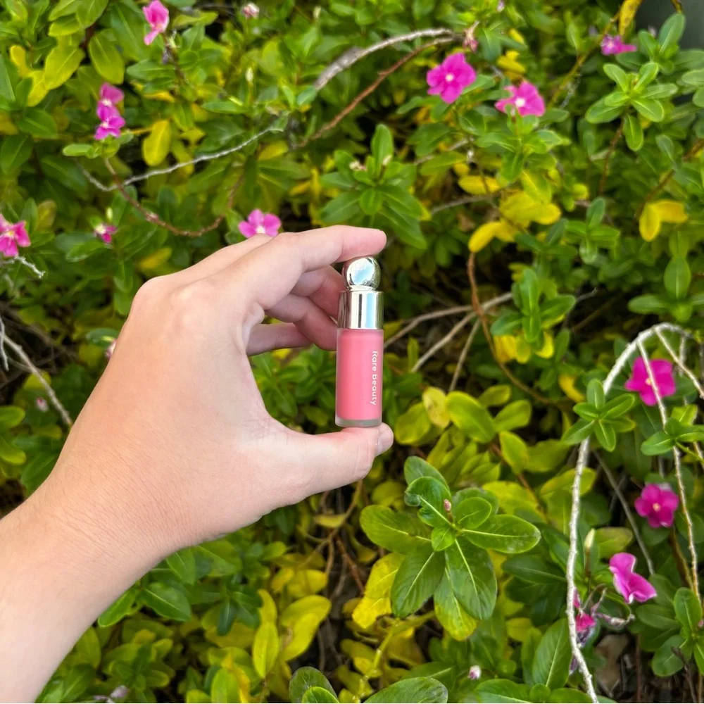 Rare Beauty Mini Blush • Happy